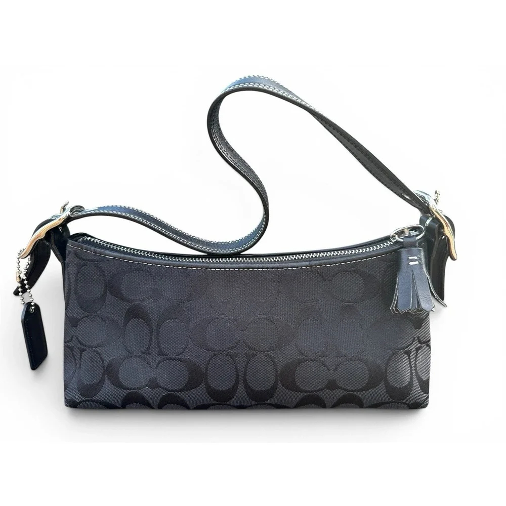 Coach Vintage Y2K 8K01 Hamptons Signature Soft East West Demi Baguette Black